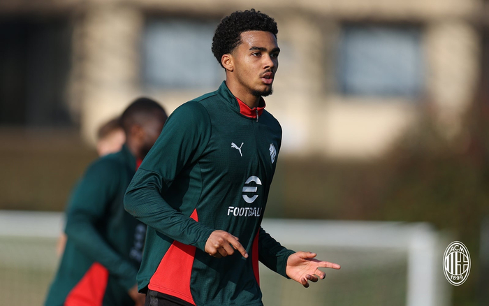 官方网站-米兰开启新一周训练备战|AC米兰|ac米兰|工作_新浪体育_新浪新闻